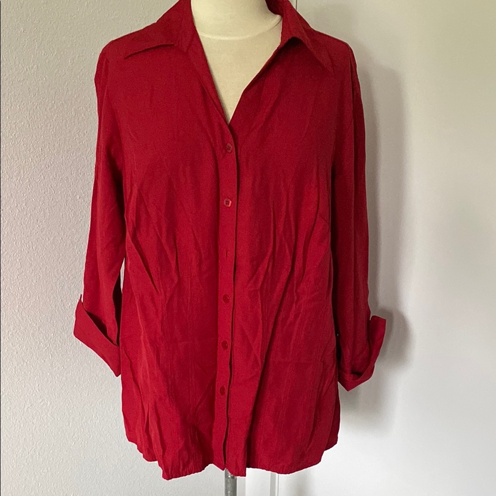DRESSBARN woman Red Button-Up Shirt